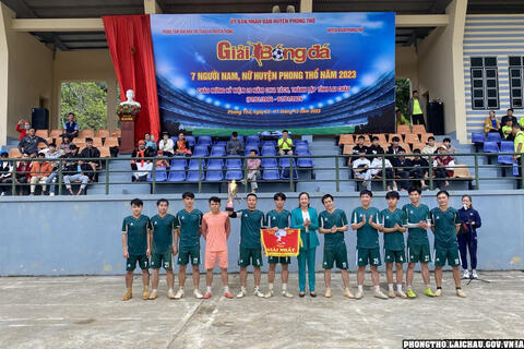 Bế mạc giải bóng đá 7 người nam, nữ chào mừng kỷ niệm 20 năm chia tách, thành lập tỉnh Lai Châu